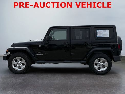Used 2014 Jeep Wrangler Unlimited Sahara w/ Max Tow Package image 6