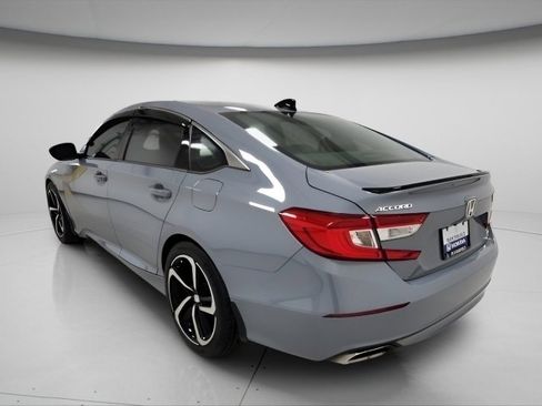 Used 2022 Honda Accord Sport image 5