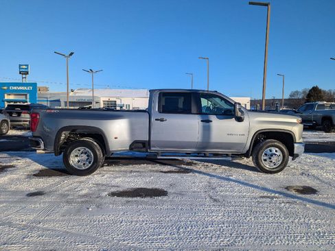 New 2026 Chevrolet Silverado 3500 W/T image 11