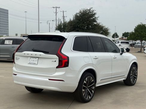 New 2026 Volvo XC90 B6 Ultra w/ Protection Package image 6