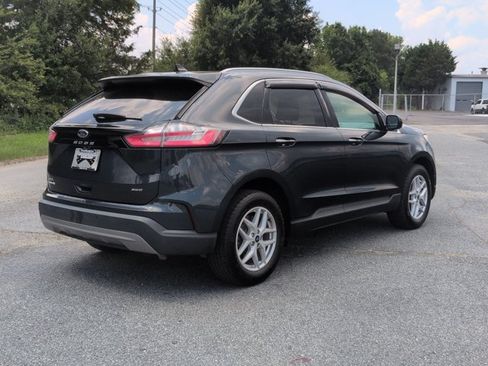 Certified 2022 Ford Edge SEL w/ Convenience Package AWD/4WD image 4