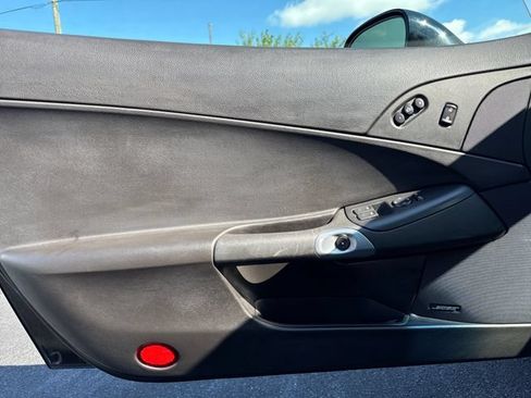 Used 2007 Chevrolet Corvette Z06 w/ Preferred Equipment Group RWD image 10