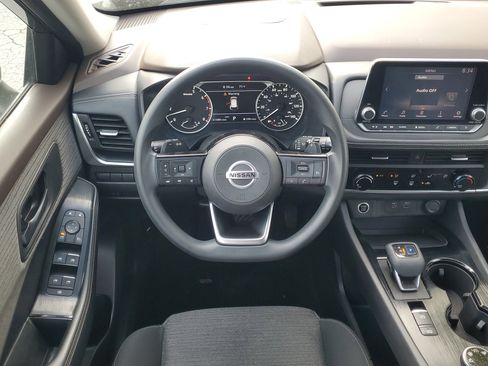 Used 2021 Nissan Rogue S image 15