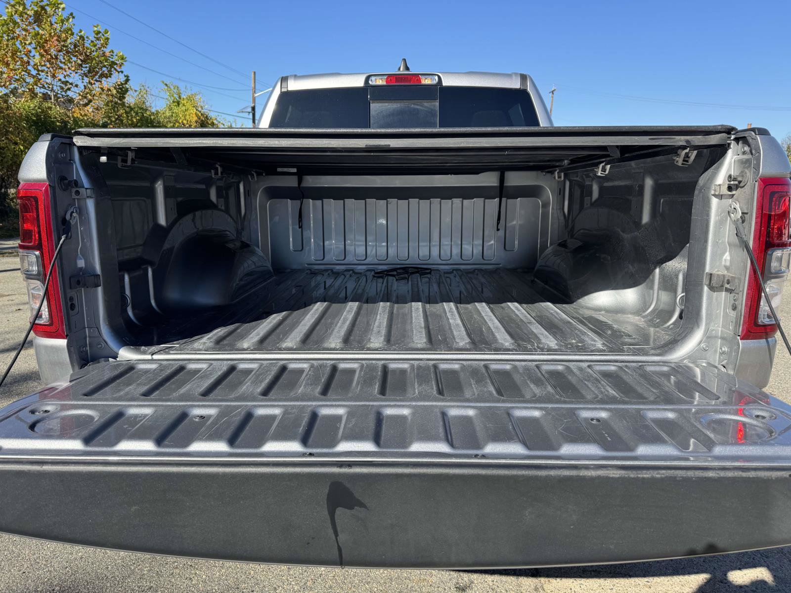 Used 2024 RAM 1500 Big Horn AWD/4WD image 10