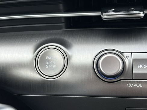 New 2026 Hyundai Kona SEL Premium FWD image 17