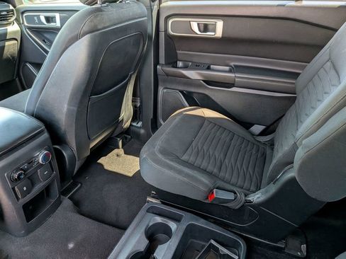 Used 2020 Ford Explorer XLT w/ Class III Trailer Tow Package image 22