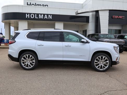 New 2026 GMC Acadia Denali w/ Super Cruise Package FWD image 2