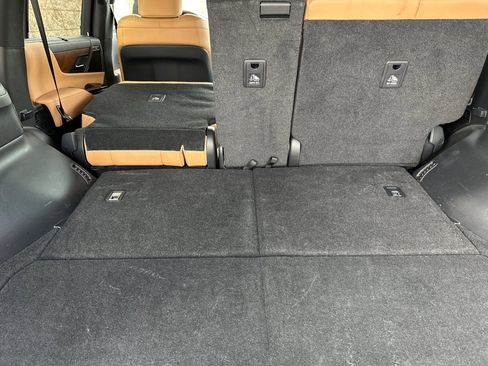 Certified 2024 Lexus LX 600 4WD w/ Luxury Package image 19