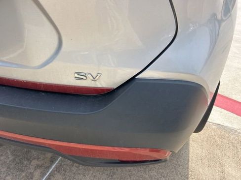 Used 2018 Nissan Kicks SV FWD image 4