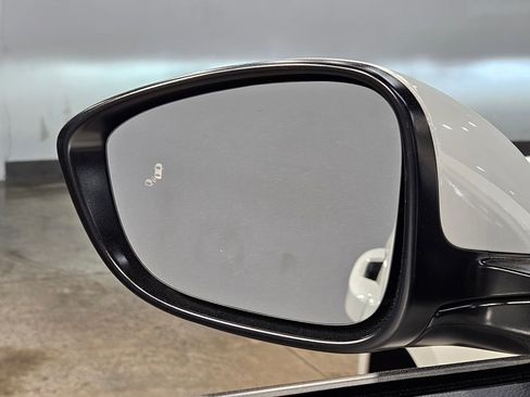 Used 2024 Honda Accord EX image 22