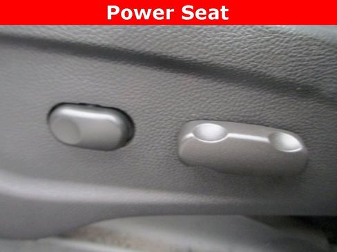 Used 2021 Buick Encore Preferred image 19