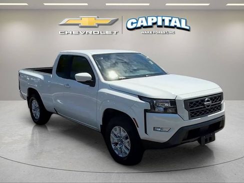 Used 2024 Nissan Frontier SV w/ SV Convenience Package RWD image 7