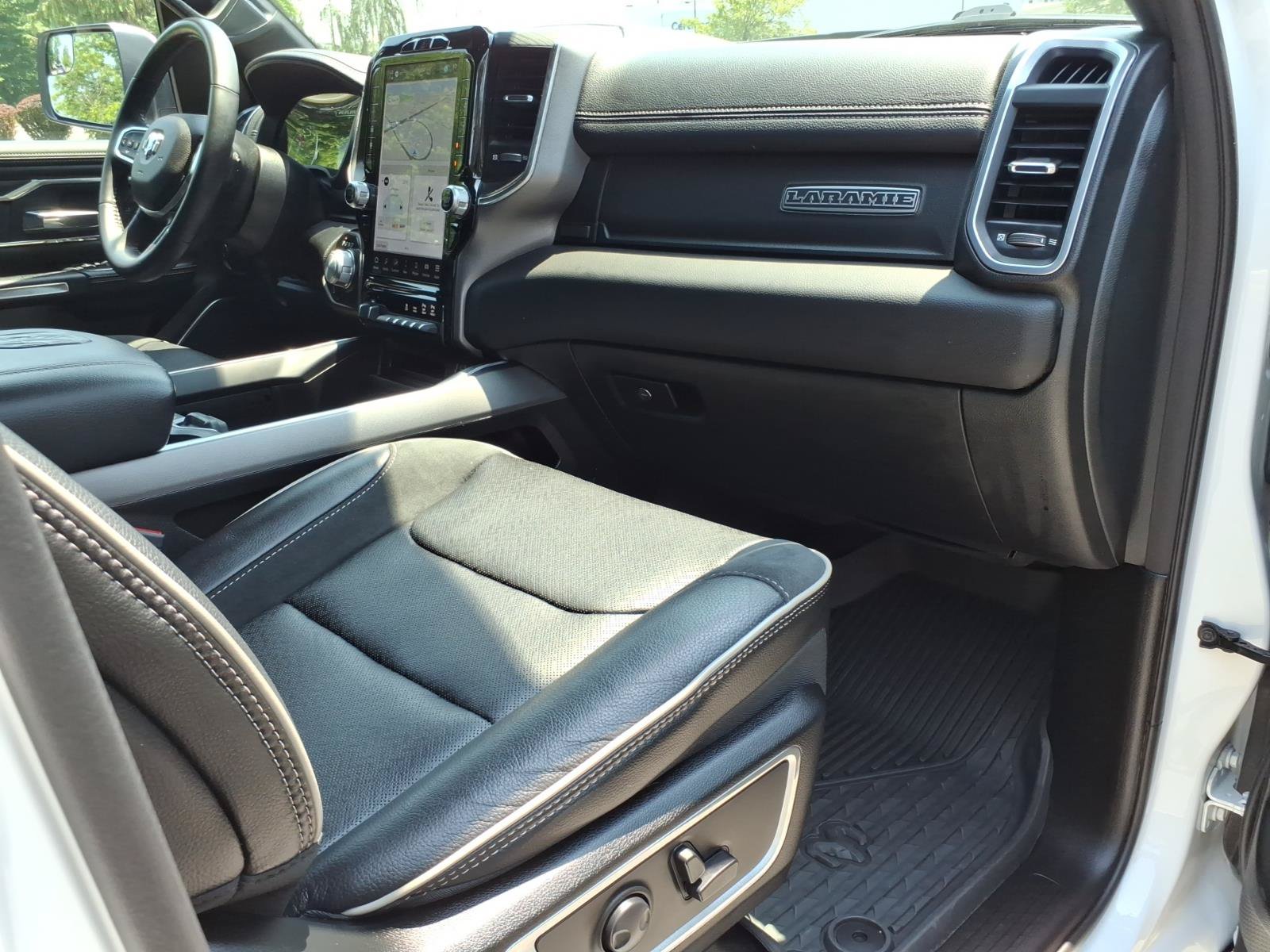 Used 2023 RAM 1500 Laramie AWD/4WD image 9