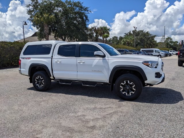 Used 2016 Toyota Tacoma TRD Off-Road w/ Towing Package AWD/4WD image 2