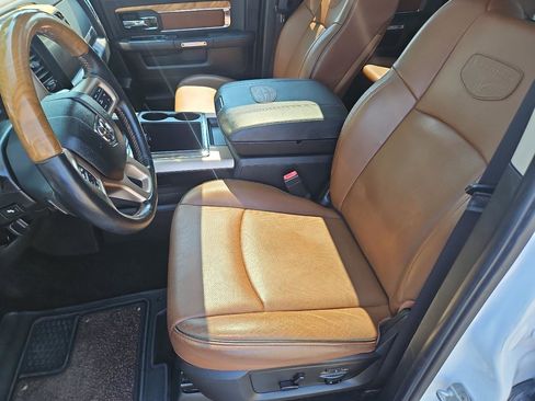 Used 2015 RAM 1500 Laramie Longhorn w/ Convenience Group AWD/4WD image 16