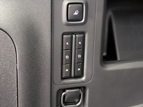 New 2025 Lincoln Navigator Reserve image 32