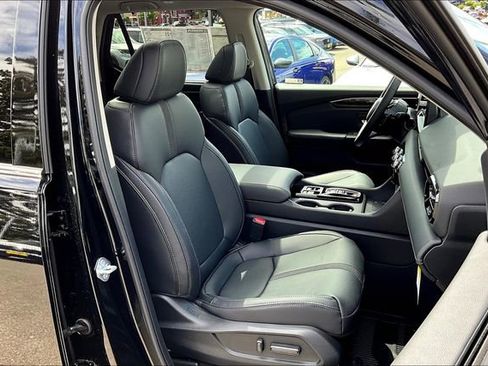 New 2025 Honda Pilot Touring image 26