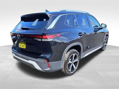 New 2025 Volkswagen Tiguan SE FWD image 6