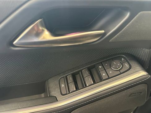 Used 2024 Lexus GX 550 AWD/4WD image 4
