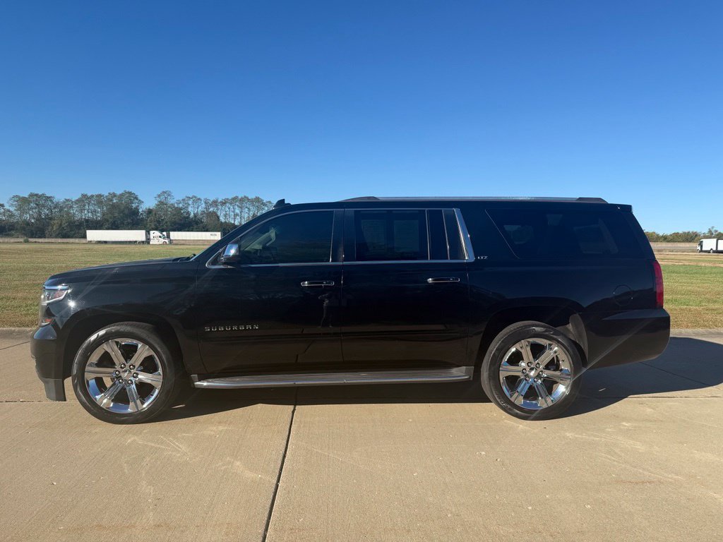 Used 2016 Chevrolet Suburban LTZ AWD/4WD image 10