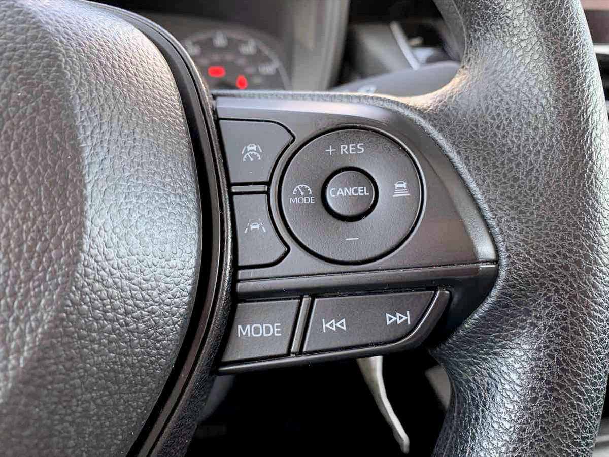 Used 2025 Toyota Corolla LE FWD image 23