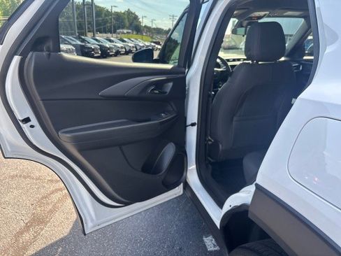Used 2023 Chevrolet TrailBlazer RS FWD image 31