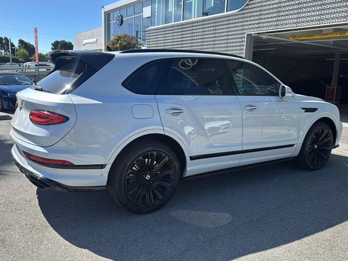 Used 2022 Bentley Bentayga Speed AWD/4WD image 5