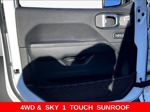 Used 2021 Jeep Wrangler Unlimited Sahara w/ Cold Weather Group image 18