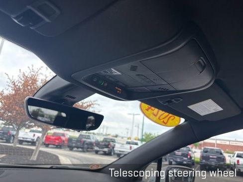 Used 2024 Buick Enclave Premium image 40