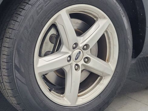 Used 2018 Ford Explorer XLT FWD image 31