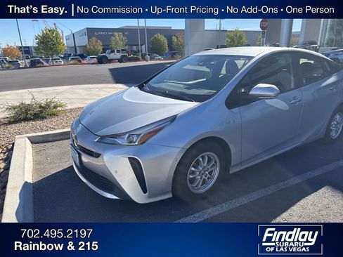 Used 2021 Toyota Prius LE image 33