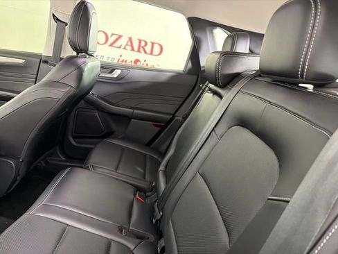 Used 2021 Ford Escape SEL w/ Technology Package FWD image 13