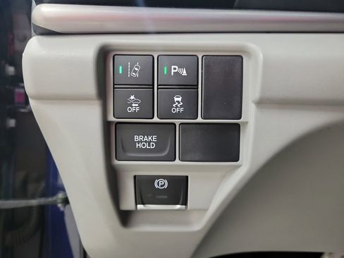 Used 2021 Acura RDX w/ Technology Package image 32