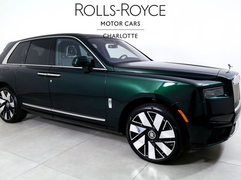 Used 2026 Rolls-Royce Cullinan AWD/4WD image 5
