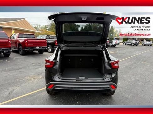 New 2026 Chevrolet Trax RS w/ Driver Confidence Package image 21