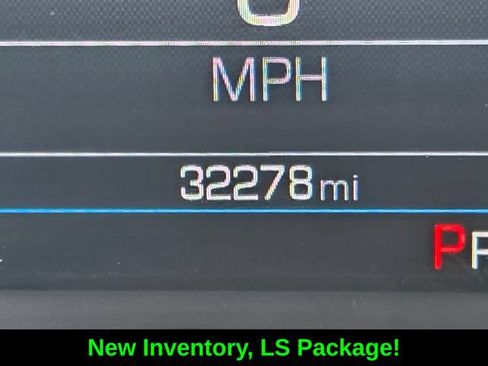 Used 2023 Chevrolet Equinox LS w/ LS Convenience Package FWD image 32