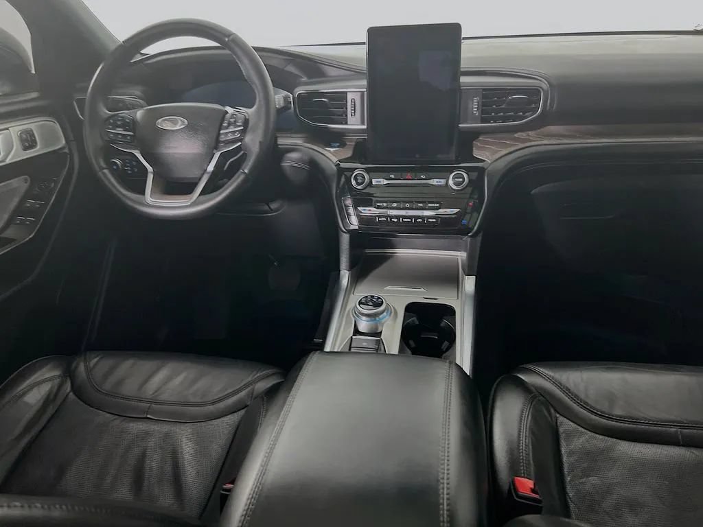 Used 2023 Ford Explorer Platinum w/ Technology Package AWD/4WD image 25