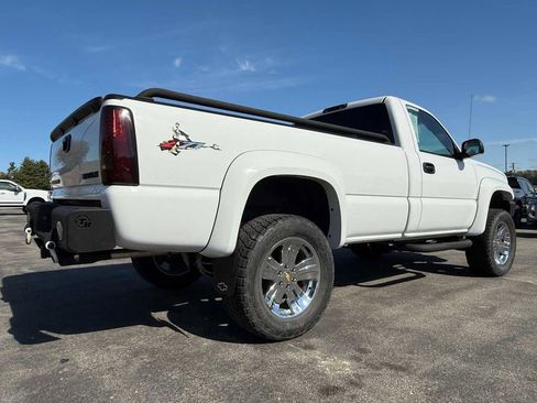Used 2005 Chevrolet Silverado 1500 w/ Light Duty Power Package image 6