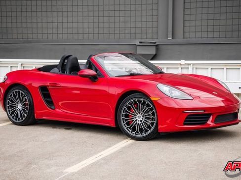 Used 2017 Porsche 718 Boxster S RWD image 35