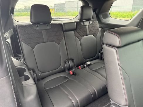 Used 2026 Honda Pilot Black Edition image 14