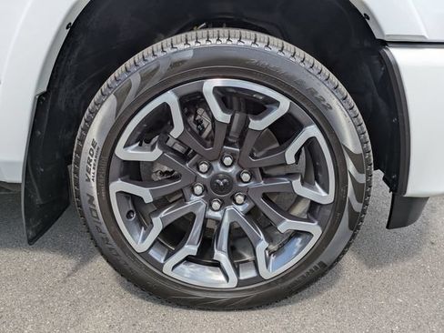 Used 2026 RAM 1500 Limited AWD/4WD image 11