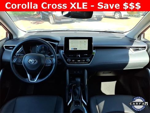 Used 2024 Toyota Corolla Cross XLE image 22