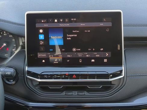 New 2026 Jeep Compass Latitude image 20