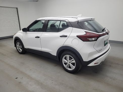 Used 2022 Nissan Kicks S FWD image 3