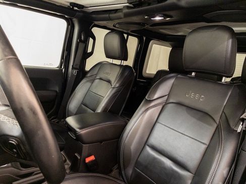 Used 2018 Jeep Wrangler Unlimited Sahara w/ Quick Order Package 24M Moab image 13