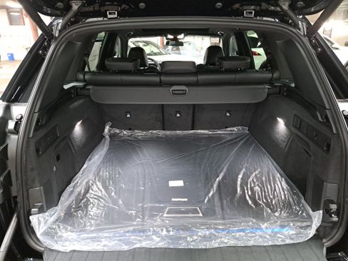 New 2026 BMW X5 xDrive50e w/ Executive Package AWD/4WD image 13