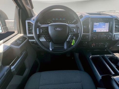 Used 2017 Ford F150 XLT w/ Equipment Group 302A Luxury AWD/4WD image 9