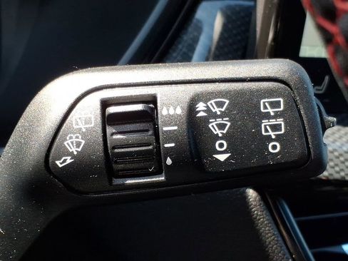 Used 2024 Ford Escape ST-Line Select w/ Tech Pack #1 AWD/4WD image 25