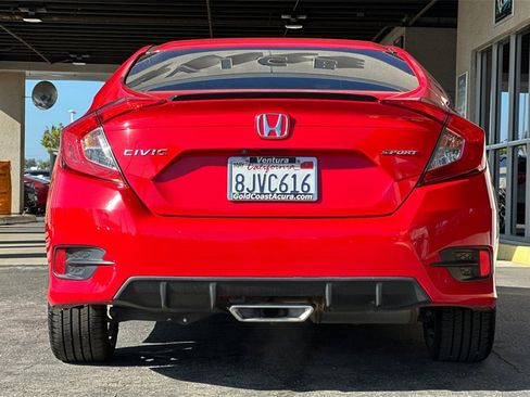 Used 2019 Honda Civic Sport image 5