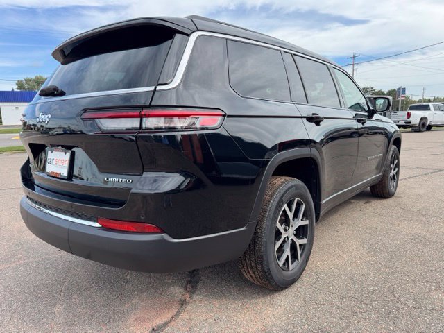 Used 2023 Jeep Grand Cherokee L Limited AWD/4WD image 7